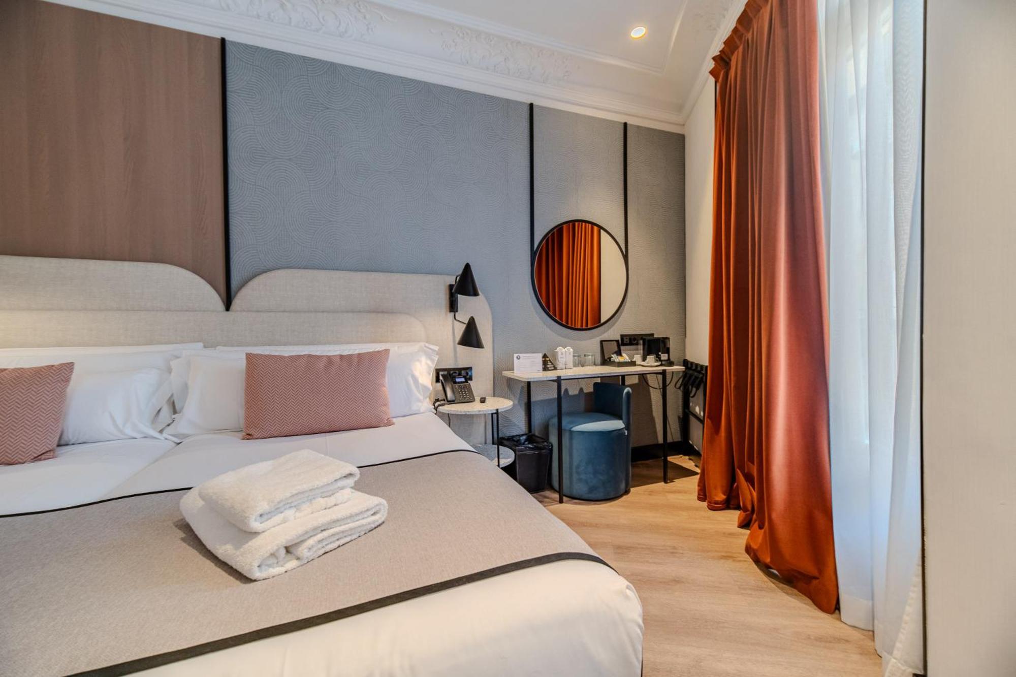Soho Boutique Turia Hotell Valencia Exteriör bild